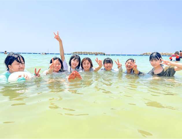 朝イチで海へ！