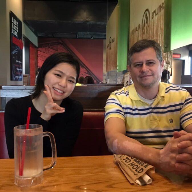 沖縄での先生と生徒の写真